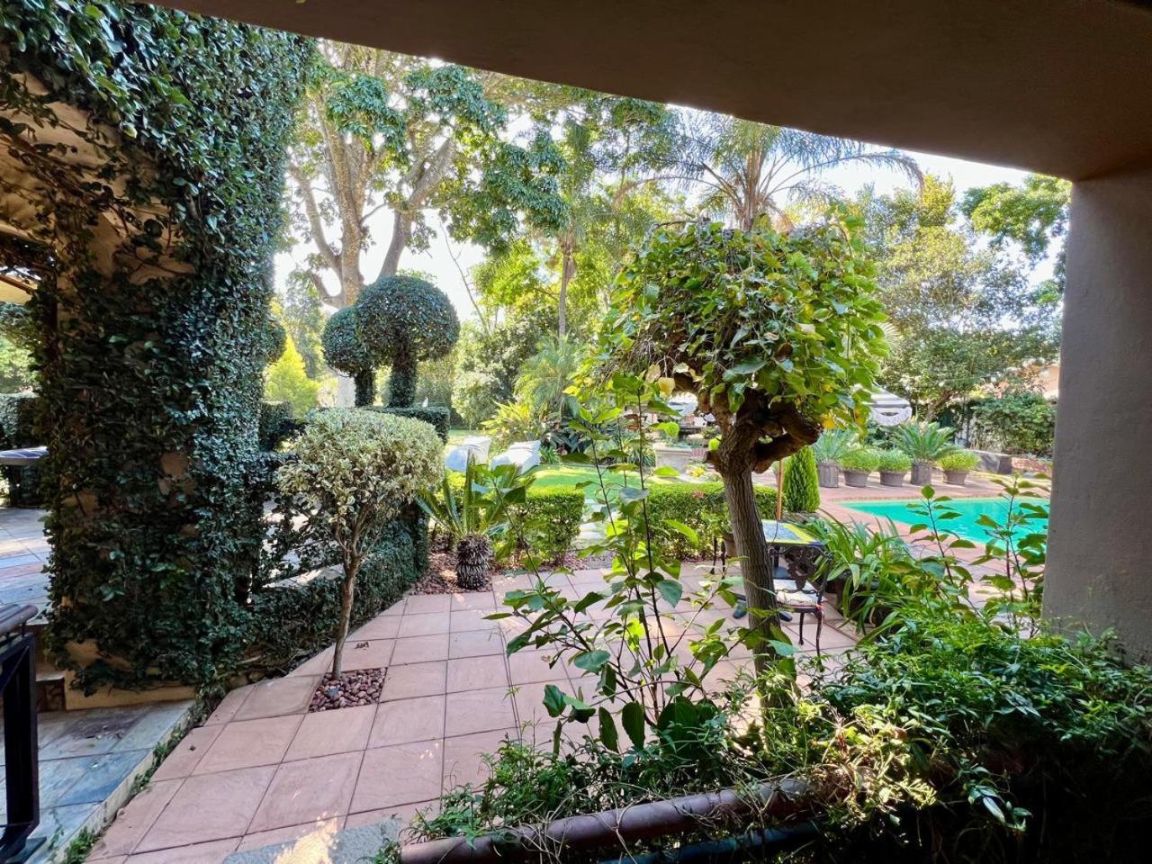Forty 4 On Hoog Polokwane Exteriör bild